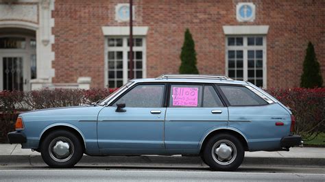 10年落ち 中古車 何年乗れる - 未来のクルマと過去の記憶